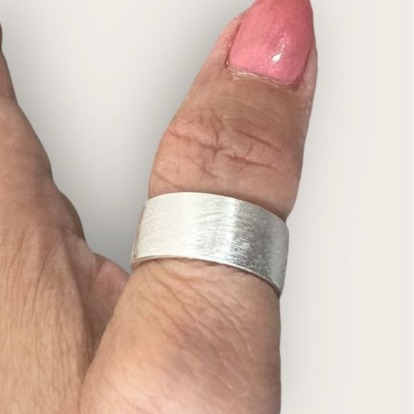 Thumb ring adjustable size, stamped .925 - Picture 3 of 9